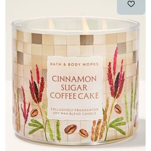 Bath & Body Works Cinnamon Sugar Coffee Cake Candle - Cream, Pink, Green